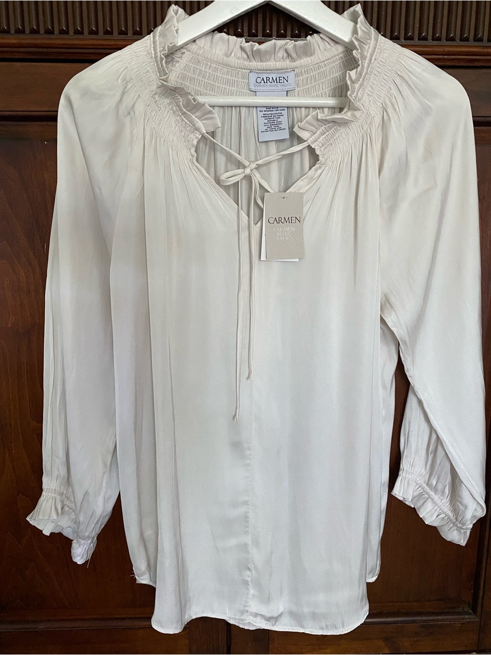 Carmen Marc Valvo Ivory Long-Sleeve Peasant Poet Blouse Silky Satiny Size Small